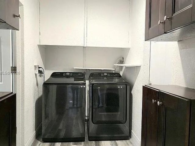 Продажа дома по адресу 521 E Evanston Cir - фото 7481627