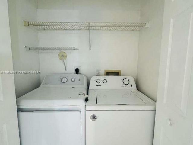 Дом в аренду по адресу 20874 NW 2nd St - фото 7454392