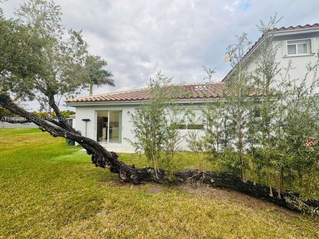 Дом в аренду по адресу 20874 NW 2nd St - фото 7454394