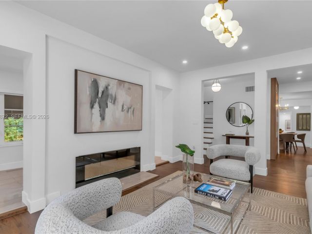 Продажа дома по адресу 1222 Cortez St - фото 7512830