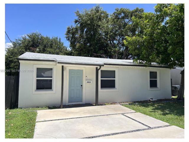 Дом в аренду по адресу 2415 Grant St - фото 7472393