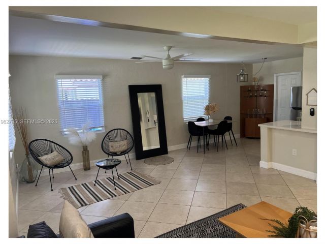 Дом в аренду по адресу 2415 Grant St - фото 7472395