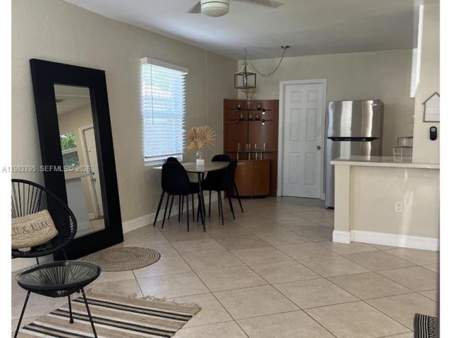 Дом в аренду по адресу 2415 Grant St - фото 7472396