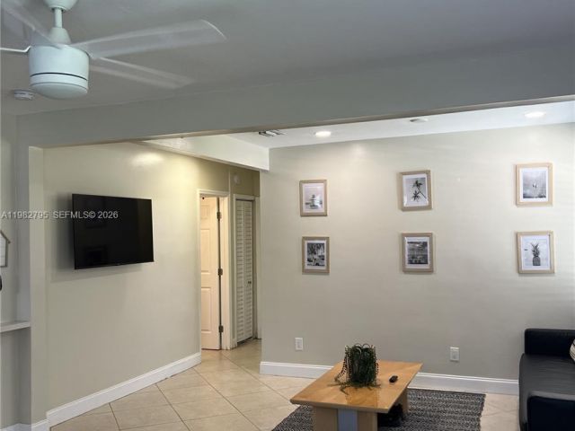 Дом в аренду по адресу 2415 Grant St - фото 7472397