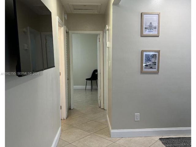 Дом в аренду по адресу 2415 Grant St - фото 7472403