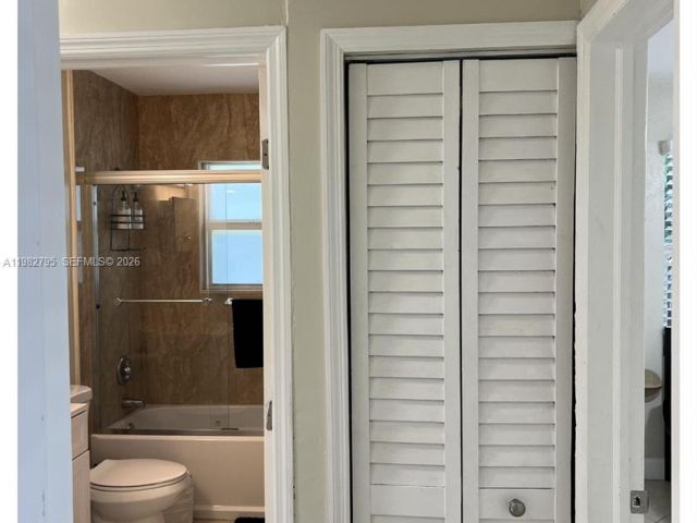 Дом в аренду по адресу 2415 Grant St - фото 7472406