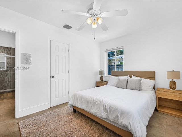 Продажа дома по адресу 1328 N Andrews Ave - фото 7481808