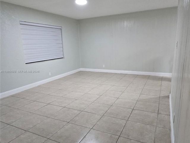 Дом в аренду по адресу 280 NW 31st Ave 0 - фото 7481743