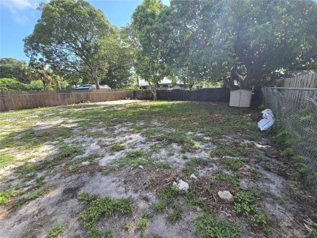 Дом в аренду по адресу 280 NW 31st Ave 0 - фото 7481752