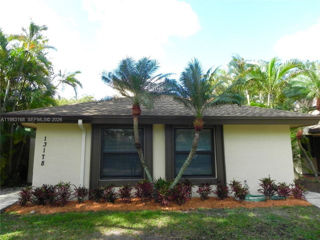 Дом в аренду по адресу 13178 SW 91st Pl 13178 - фото 7465899