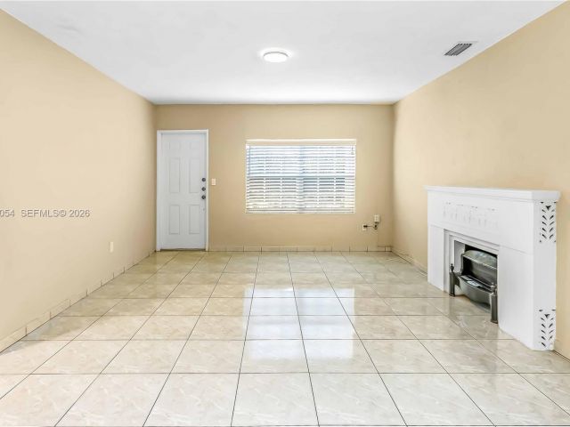 Дом в аренду по адресу 1015 Cortez St - фото 7470477