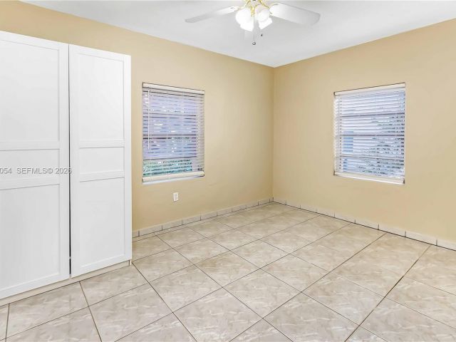 Дом в аренду по адресу 1015 Cortez St - фото 7470478