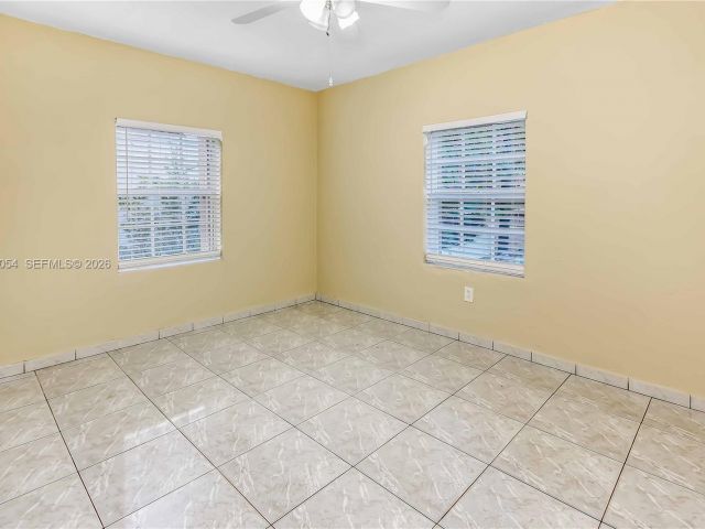 Дом в аренду по адресу 1015 Cortez St - фото 7470479