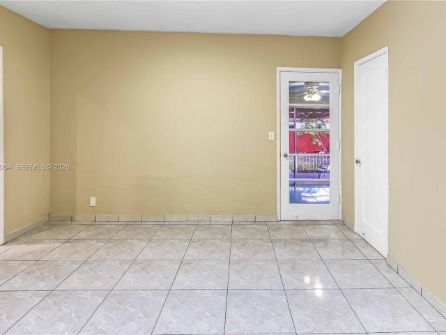 Дом в аренду по адресу 1015 Cortez St - фото 7470482