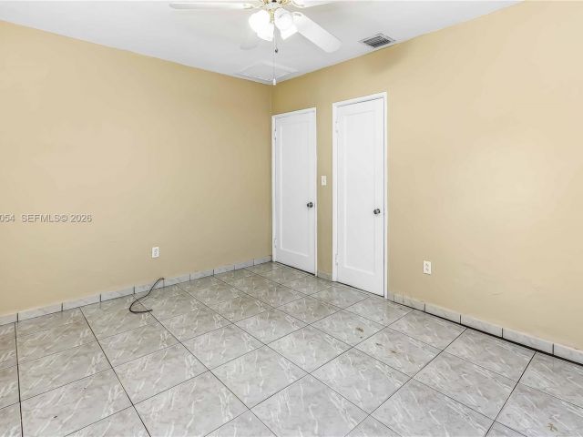 Дом в аренду по адресу 1015 Cortez St - фото 7470483