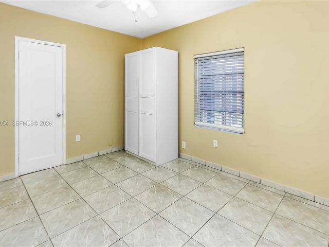 Дом в аренду по адресу 1015 Cortez St - фото 7470484