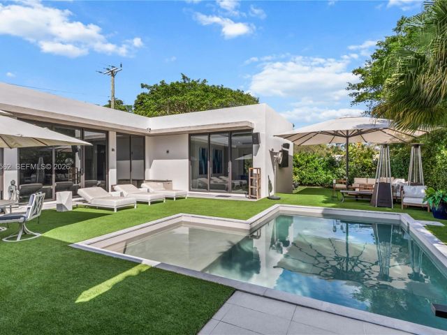 Продажа дома по адресу 1845 NE 124th St - фото 7529137