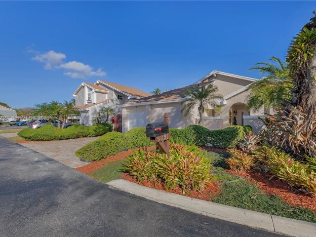 Продажа дома по адресу 5321 SW 153rd Pl S - фото 7465923