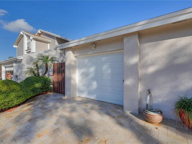 Продажа дома по адресу 5321 SW 153rd Pl S - фото 7465925