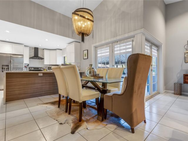 Продажа дома по адресу 5321 SW 153rd Pl S - фото 7465935