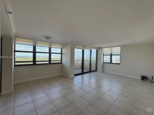 Квартира в аренду номер2002 - фото 7502913