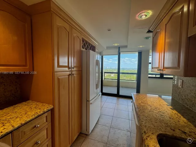 Квартира в аренду номер2002 - фото 7502918