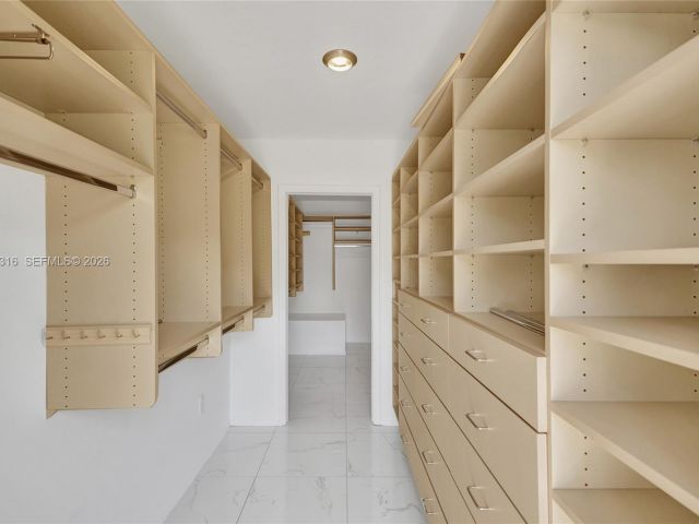 Дом в аренду по адресу 10065 Bay Harbor Ter - фото 7478038