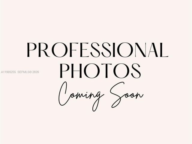 Продажа дома по адресу 370 Flagami Blvd - фото 7465842