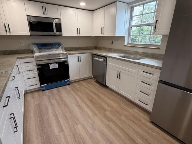 Продажа дома по адресу 370 Flagami Blvd - фото 7465843