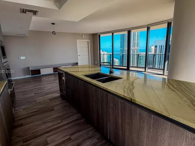 Квартира в аренду номер4501 - фото 7452411