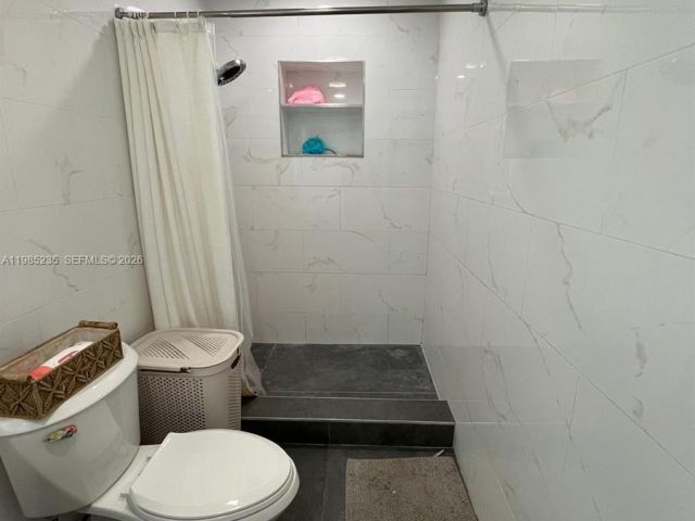 Продажа дома по адресу 9770 SW 13th Ter - фото 7465848