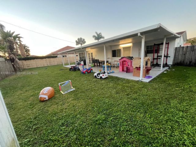 Продажа дома по адресу 9770 SW 13th Ter - фото 7465851