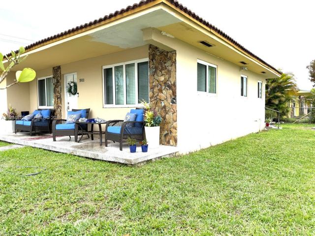 Продажа дома по адресу 3900 SW 67th Ave - фото 7465527