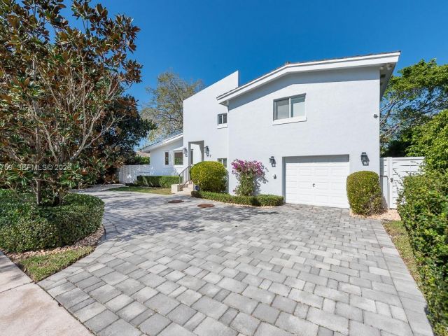 Продажа дома по адресу 717 Benevento Ave - фото 7528208