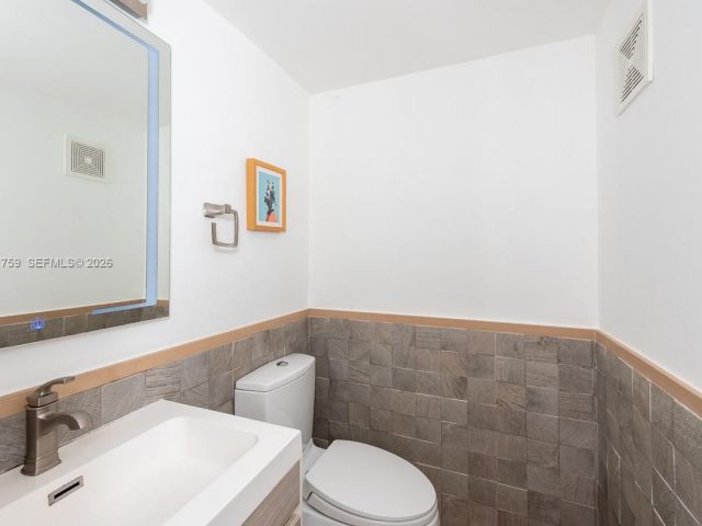 Продажа дома по адресу 717 Benevento Ave - фото 7528214