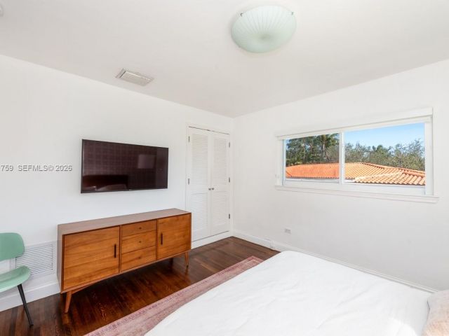 Продажа дома по адресу 717 Benevento Ave - фото 7528223