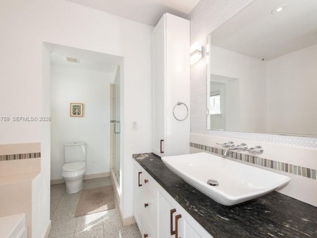 Продажа дома по адресу 717 Benevento Ave - фото 7528226