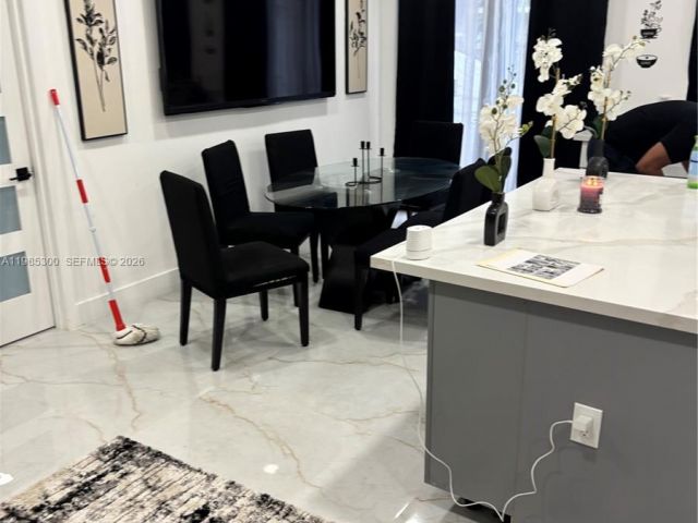 Продажа дома по адресу 666 NE 164th Ter - фото 7465584