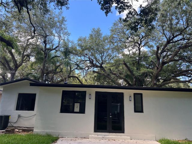 Продажа дома по адресу 666 NE 164th Ter - фото 7465586