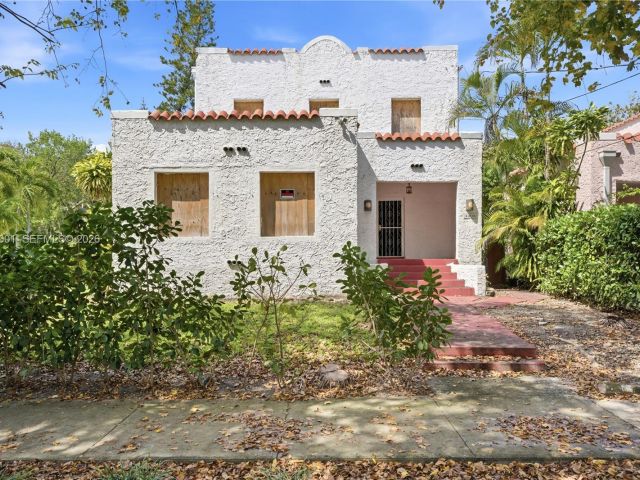 Продажа дома по адресу 4400 NE 1st Ave - фото 7465515