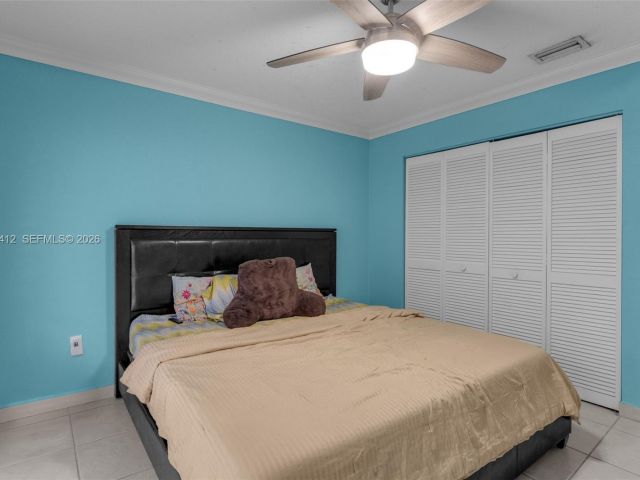 Продажа дома по адресу 5208 NW 103rd Ave - фото 7531378