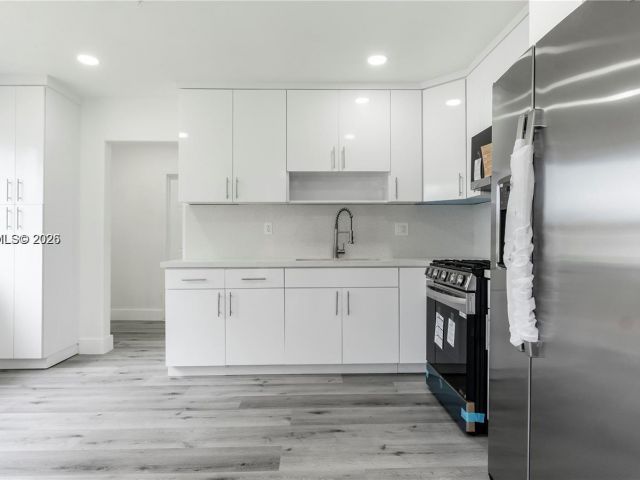 Дом в аренду по адресу 2301 NW 191st St - фото 7479477