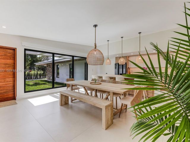 Продажа дома по адресу 905 Fairway Drive - фото 7509449