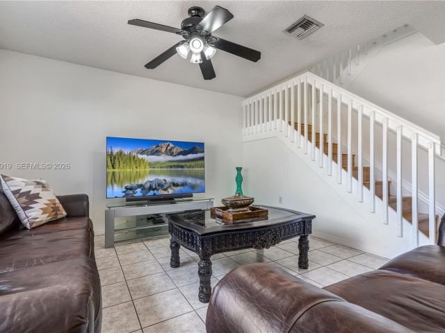 Продажа дома по адресу 16323 SW 97th St - фото 7465449