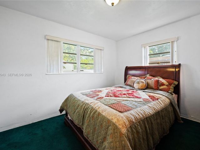 Продажа дома по адресу 2055 NW 132nd St - фото 7522261