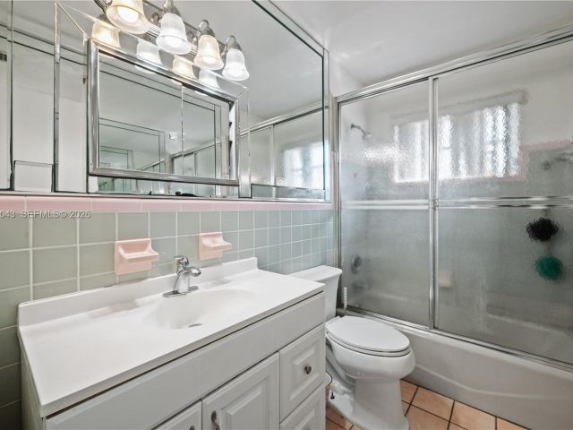 Продажа дома по адресу 2055 NW 132nd St - фото 7522264