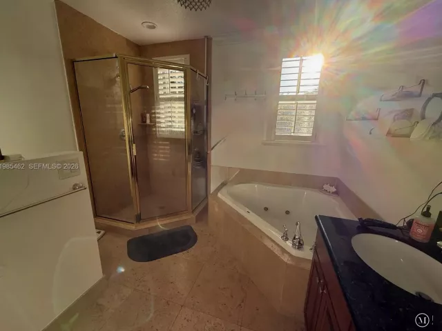 Дом в аренду по адресу 2636 NE 15th St 2636 - фото 7544005