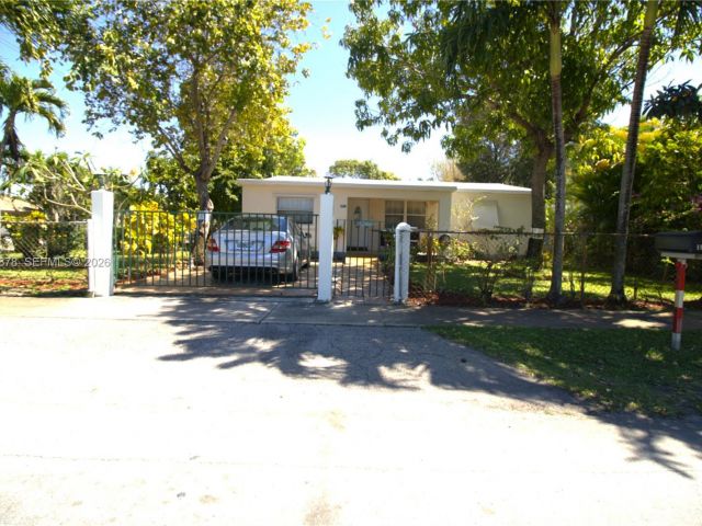 Продажа дома по адресу 1142 NW 2nd Ave - фото 7481715