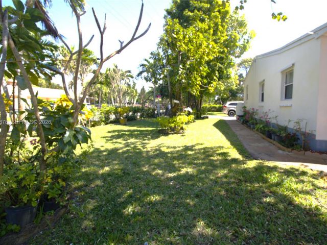 Продажа дома по адресу 1142 NW 2nd Ave - фото 7481716