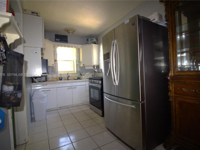 Продажа дома по адресу 1142 NW 2nd Ave - фото 7481720